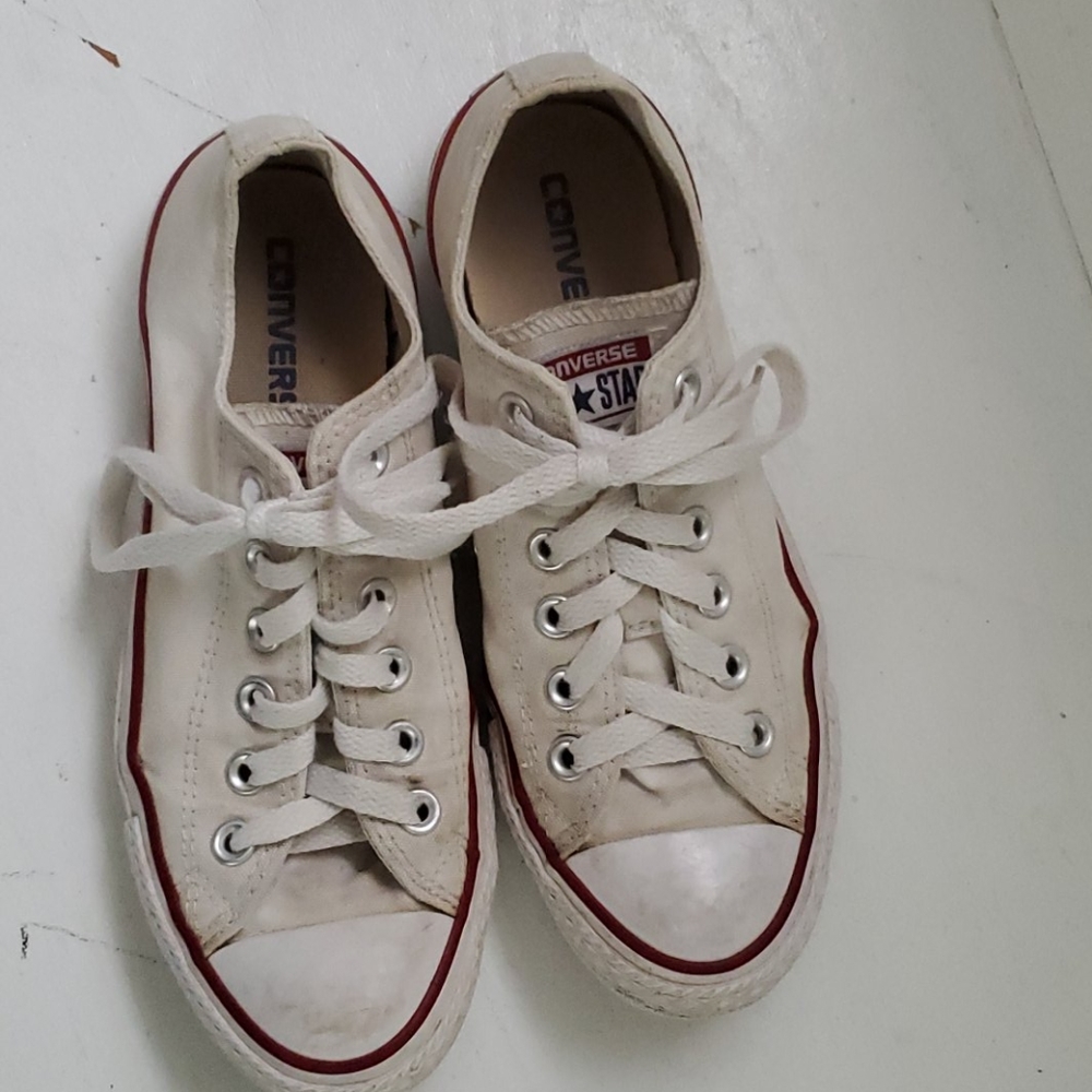 Chuck Taylor's - Picture 3 of 4